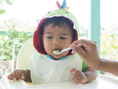 小兒發燒怎么推拿按摩治療 小兒發燒的推拿按摩方法