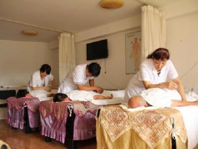 中醫(yī)耳部按摩有什么好方法 5種耳部按摩手法延年益壽