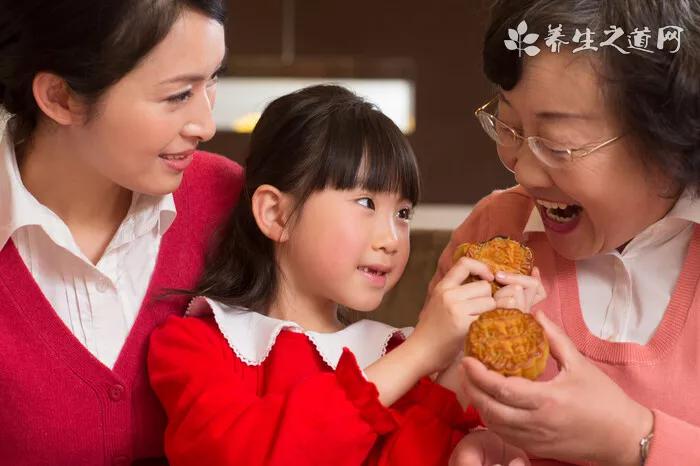 中秋節這幾類人不宜吃月餅