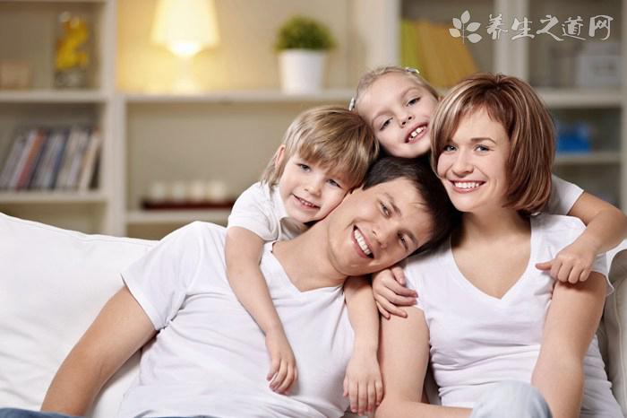 媽媽失手 男童掉進動物園印度豹展示區(qū)釀險情