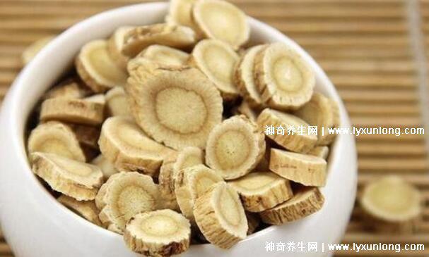 4種人不宜喝黃芪精，黃芪精的副作用太大了(高血壓腦出血慎服)