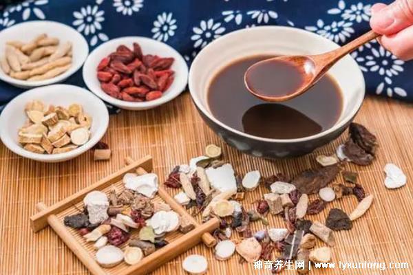 張仲景引火歸元湯方劑，治療上熱下寒/消化不良(附該藥劑配方)