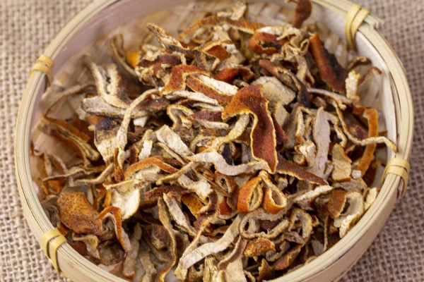 陳皮是什么水果的皮-易網(wǎng)健康<a href=http://m.henggaotouzi.com/jkys/ target=_blank class=infotextkey>養(yǎng)生</a>網(wǎng) 陳皮是什么水果的皮